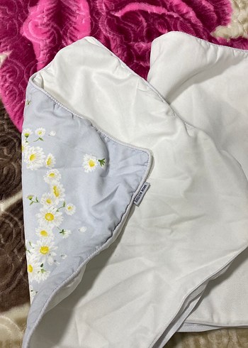 Nakış İşlemeli Beyaz Yastık Kılıfı - Görsel 4