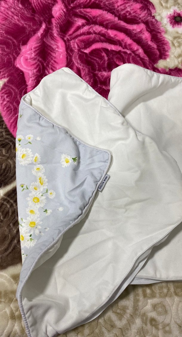 Nakış İşlemeli Beyaz Yastık Kılıfı - Görsel 4