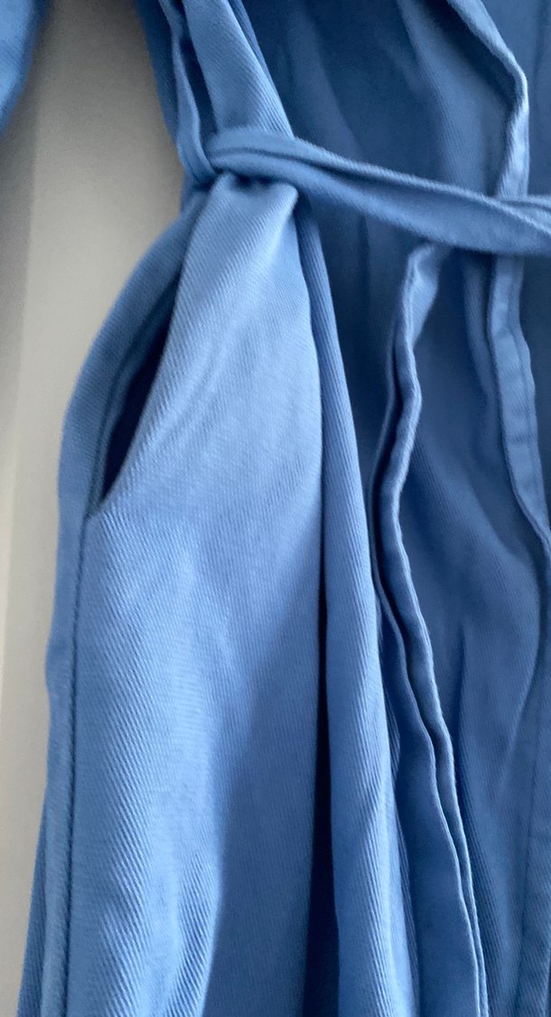 Mavi, uzun, bol kesim kadın trençkot - Görsel 5