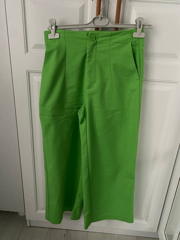 Kadın Parlak Yeşil Midi Kumaş Pantolon - Görsel 2