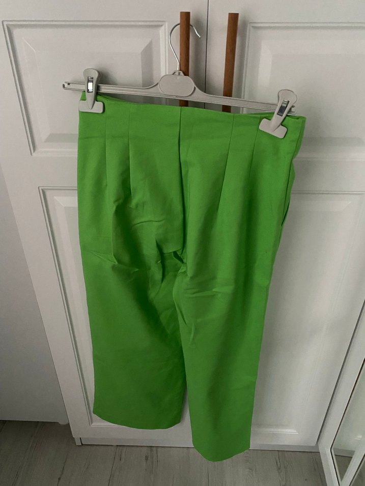 Kadın Parlak Yeşil Midi Kumaş Pantolon - Görsel 4