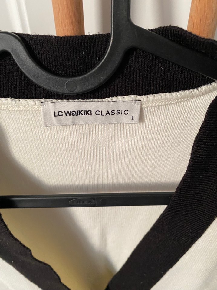 Düğmeli V Yaka Gri-Beyaz Midi Kadın Hırka - Görsel 5