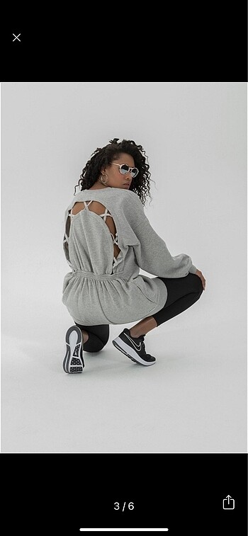 Sweatshirt sırt detaylı