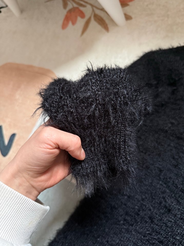 Kürk Detaylı Siyah Kadın Sweatshirt - Görsel 4