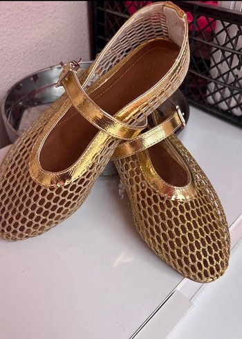 Parlak Altın Tokalı Blok Topuklu Kadın Babet - Görsel 4