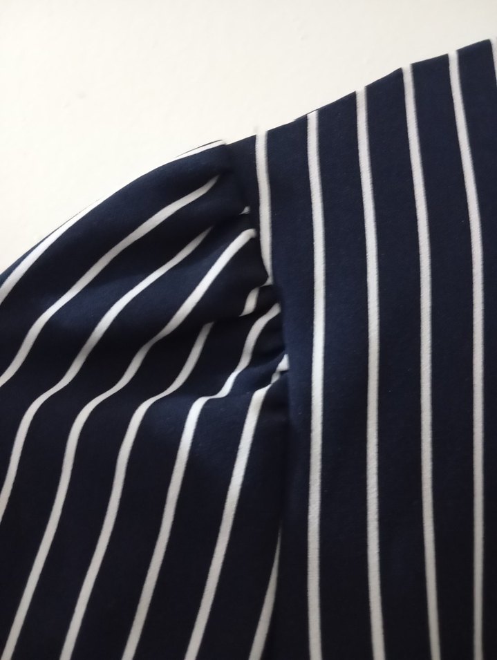 Uzun Kollu Çizgili Kadın Bluz - Görsel 2