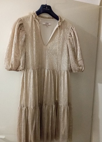 altın rengi elbise - Görsel 2