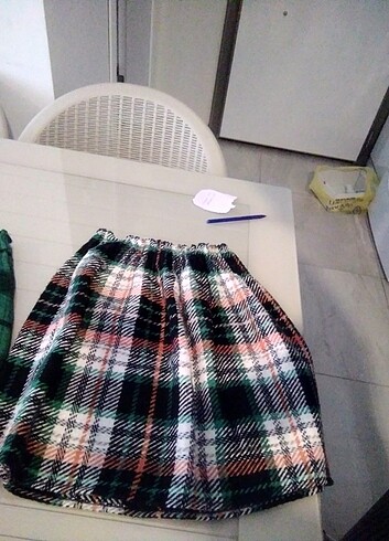 Turuncu etek 