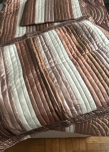 Kahverengi Düz Yatak Örtüsü - Görsel 2