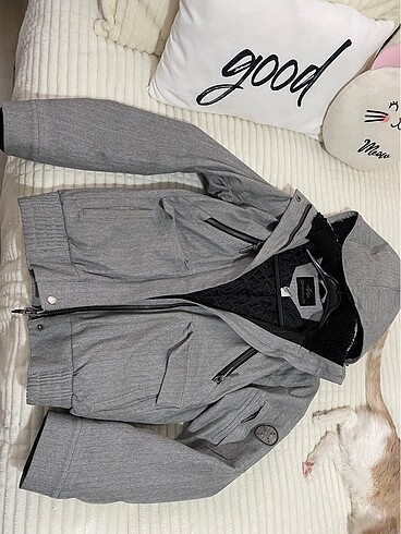 Decathlon Gri mont
