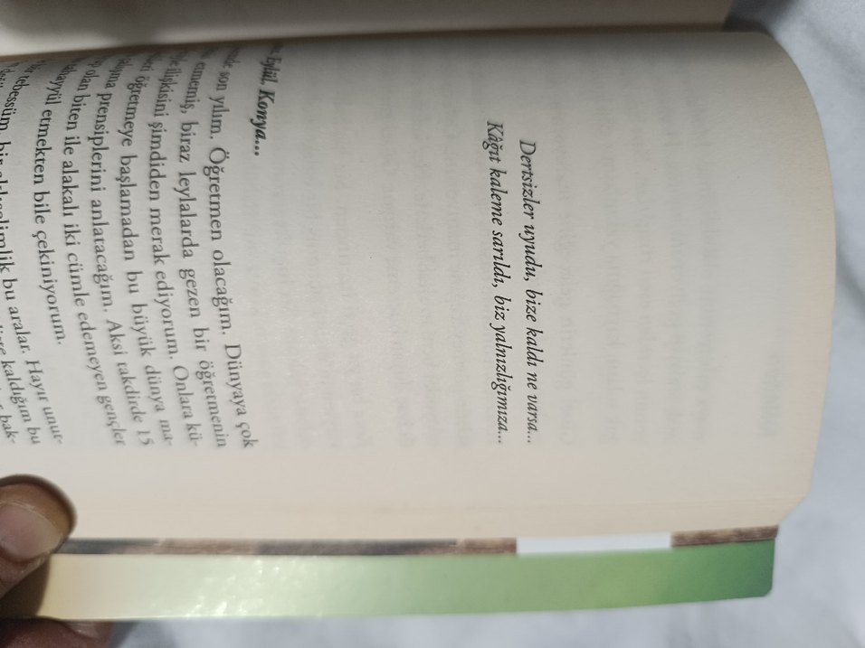 Fesleğen - Hikmet Anıl Öztekin - Görsel 3