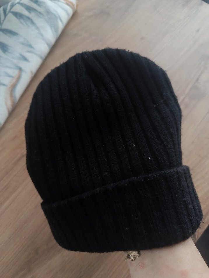 Zincir Detaylı Siyah Kadın Bere - Görsel 5