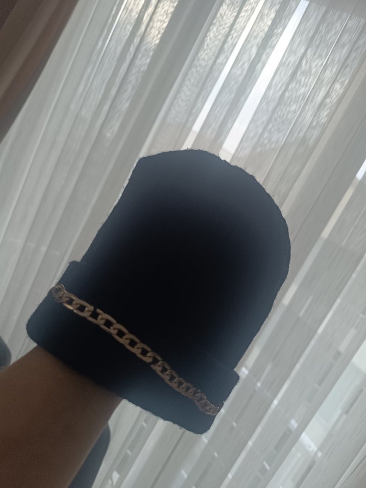 Zincir Detaylı Siyah Kadın Bere - Görsel 3