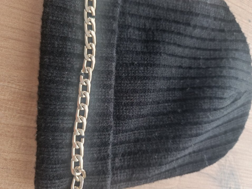 Zincir Detaylı Siyah Kadın Bere - Görsel 2