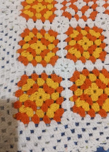 Renkli Nakışlı Örgü Battaniye - Görsel 5