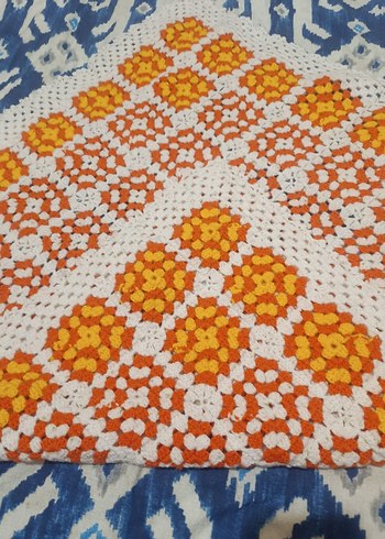 Renkli Nakışlı Örgü Battaniye - Görsel 3