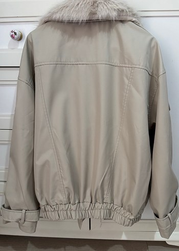 l Beden Zara Model Kürk Detaylı Midi Trençkot
