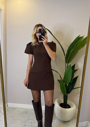 Kahverengi Kısa Elbise - Görsel 4