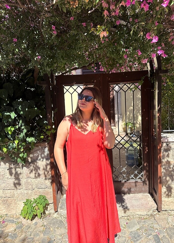 KIRMIZI YAZLIK ELBİSE - Görsel 5