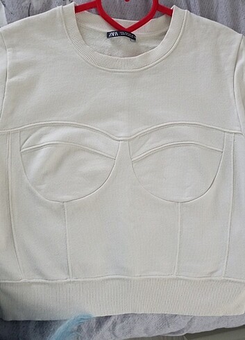 l Beden Zara crop sweatshirt 