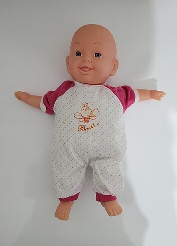 Oyuncak bebek