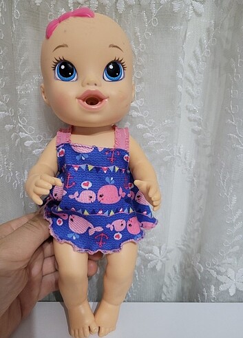 Beden Baby alive bebek emzik ve biberon da gelecektir
