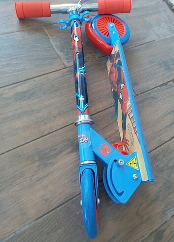 Diğer scooter scoter bisiklet örümcek adam