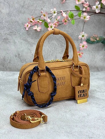  Beden MIU MIU