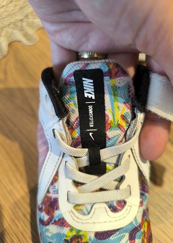 28 Beden Nike Kız Çocuk Çok Renkli Bağcıklı Spor Ayakkabı 27,5 numara