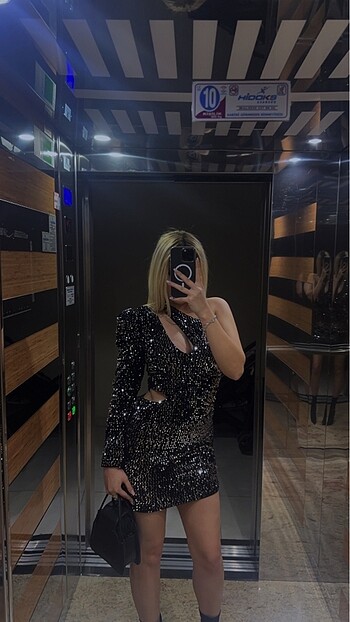 Gece elbisesi