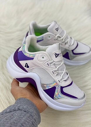 Skechers spor ayakkabı 