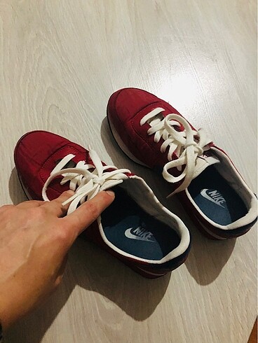 37 Beden kırmızı Renk Nike Spor Ayakkabı