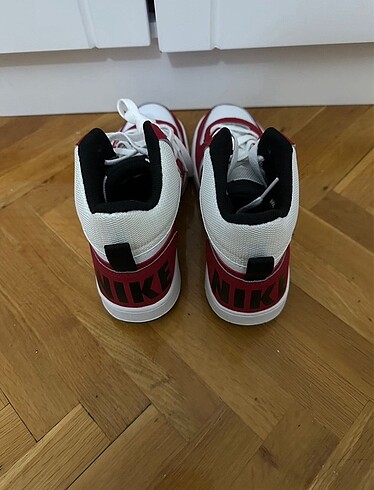 38,5 Beden beyaz Renk Nike court borough mid