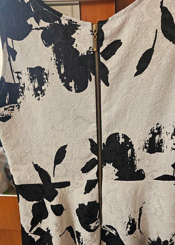 Siyah Beyaz Midi Desenli Kadın Elbise - Görsel 6