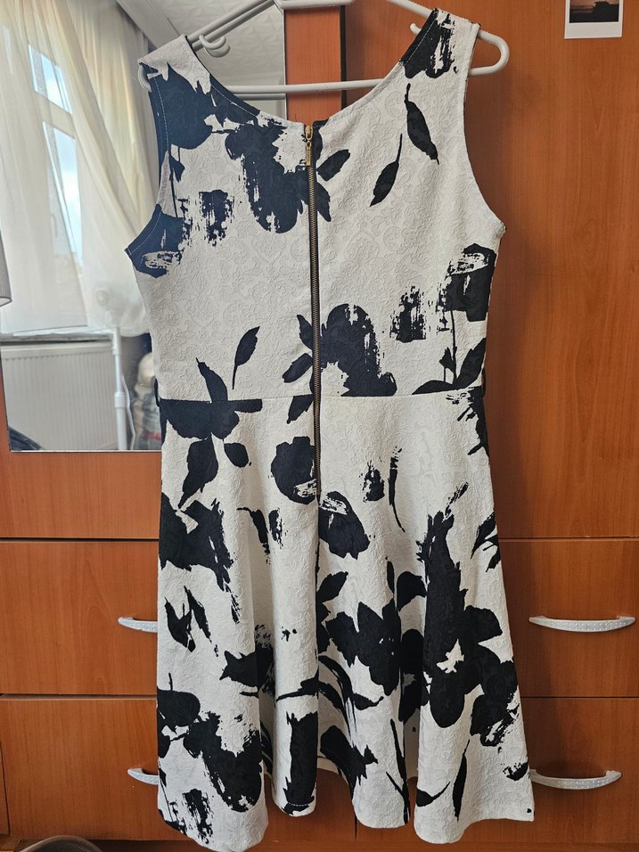 Siyah Beyaz Midi Desenli Kadın Elbise - Görsel 5