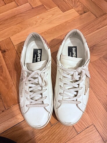Golden Goose Deluxe Golden goose deluxe