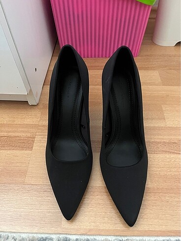 Siyah Stiletto