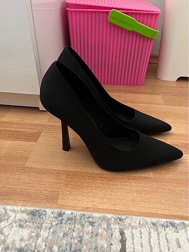 Bershka Siyah Stiletto