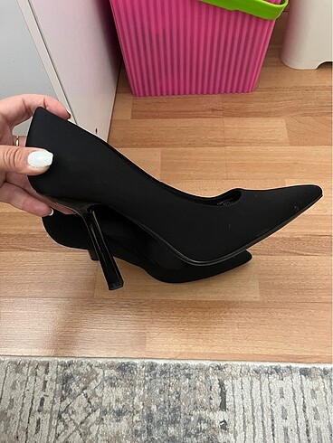 39 Beden Siyah Stiletto