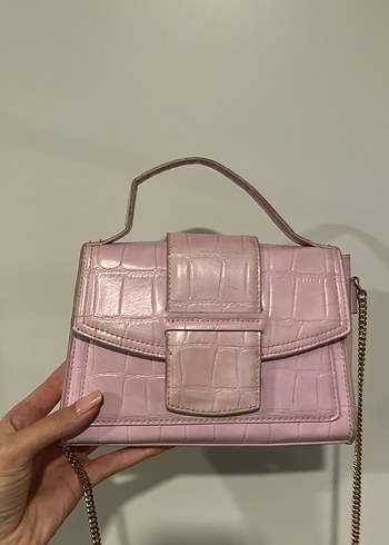Pembe Zincir Detaylı Yılan Derisi Desenli Kadın Çanta