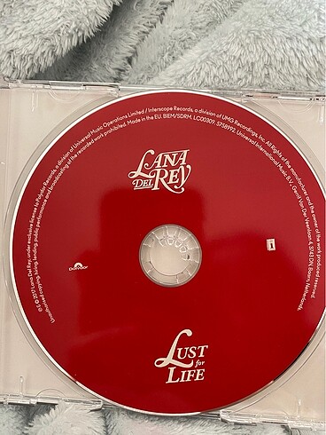 38 Beden lana del rey lust for life albüm