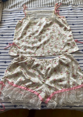 Vintage model şortlu gecelik