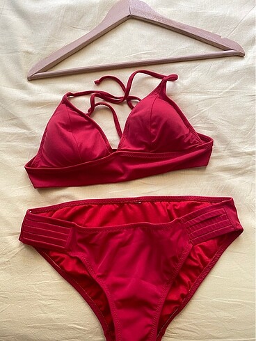 38 Beden kırmızı Renk Bikini takımı