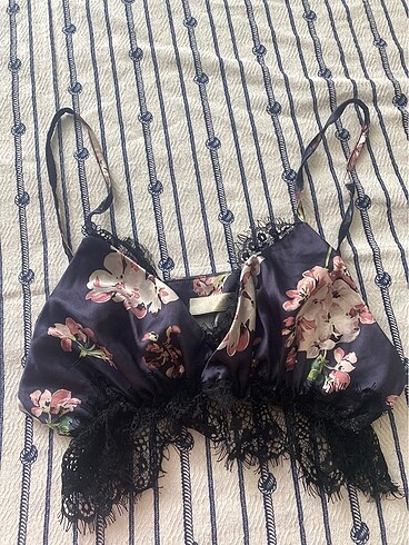 Bralet saten kumaş