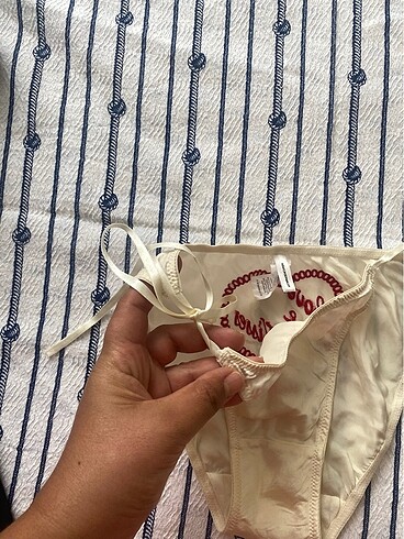 s Beden çeşitli Renk String ve külot