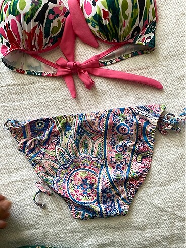 m Beden Bikini takımı