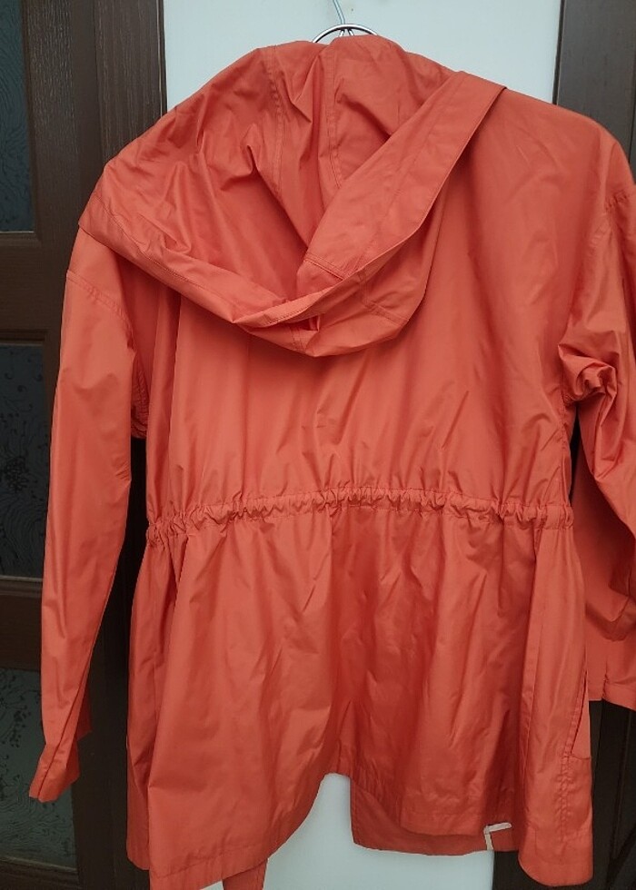 Yargıcı Yağmurluk - Görsel 2