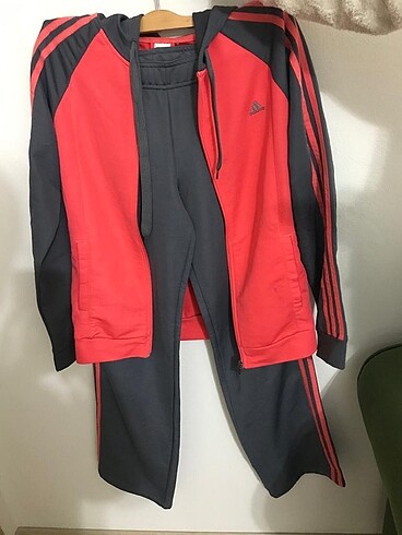 m Beden Adidas kadın eşofman takımı