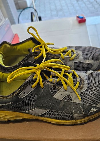 Quechua Gri Outdoor Ayakkabılar Sarı Bağcıklı - Görsel 2