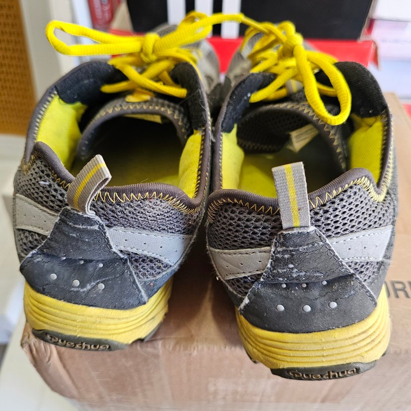 Quechua Gri Outdoor Ayakkabılar Sarı Bağcıklı - Görsel 5